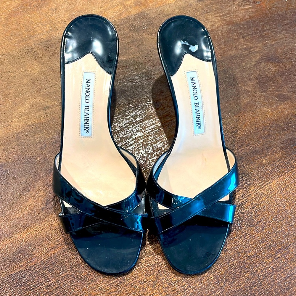 Manolo Blahnik kitten heels